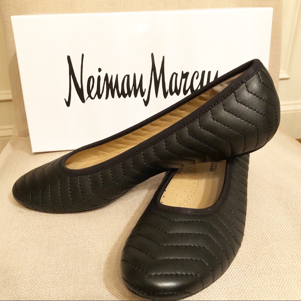 Neiman Marcus Shanna Black Ballet Flats NIB Sz 8.5
